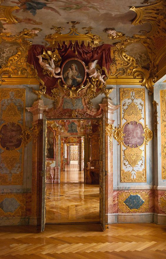 kien-truc-co-dien-chi-tiet