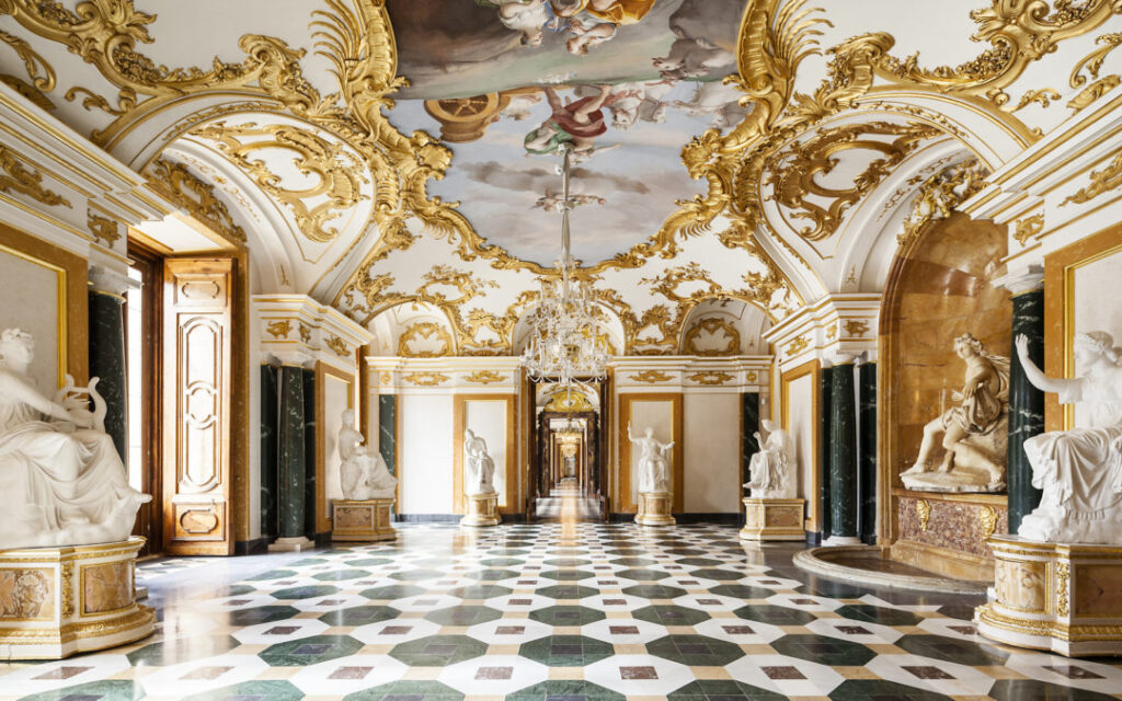 kien-truc-co-dien-khong-gian-nghe-thuat-01